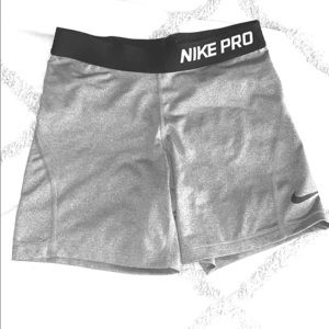 ★𝙶𝚁𝙰𝚈 𝙽𝙸𝙺𝙴 𝙿𝚁𝙾𝚂★